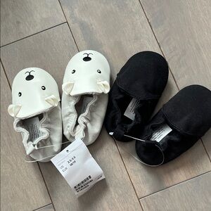 H&M baby Slippers - White and Black